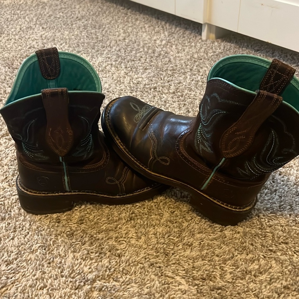 Ariat women’s brown leather boots size 8